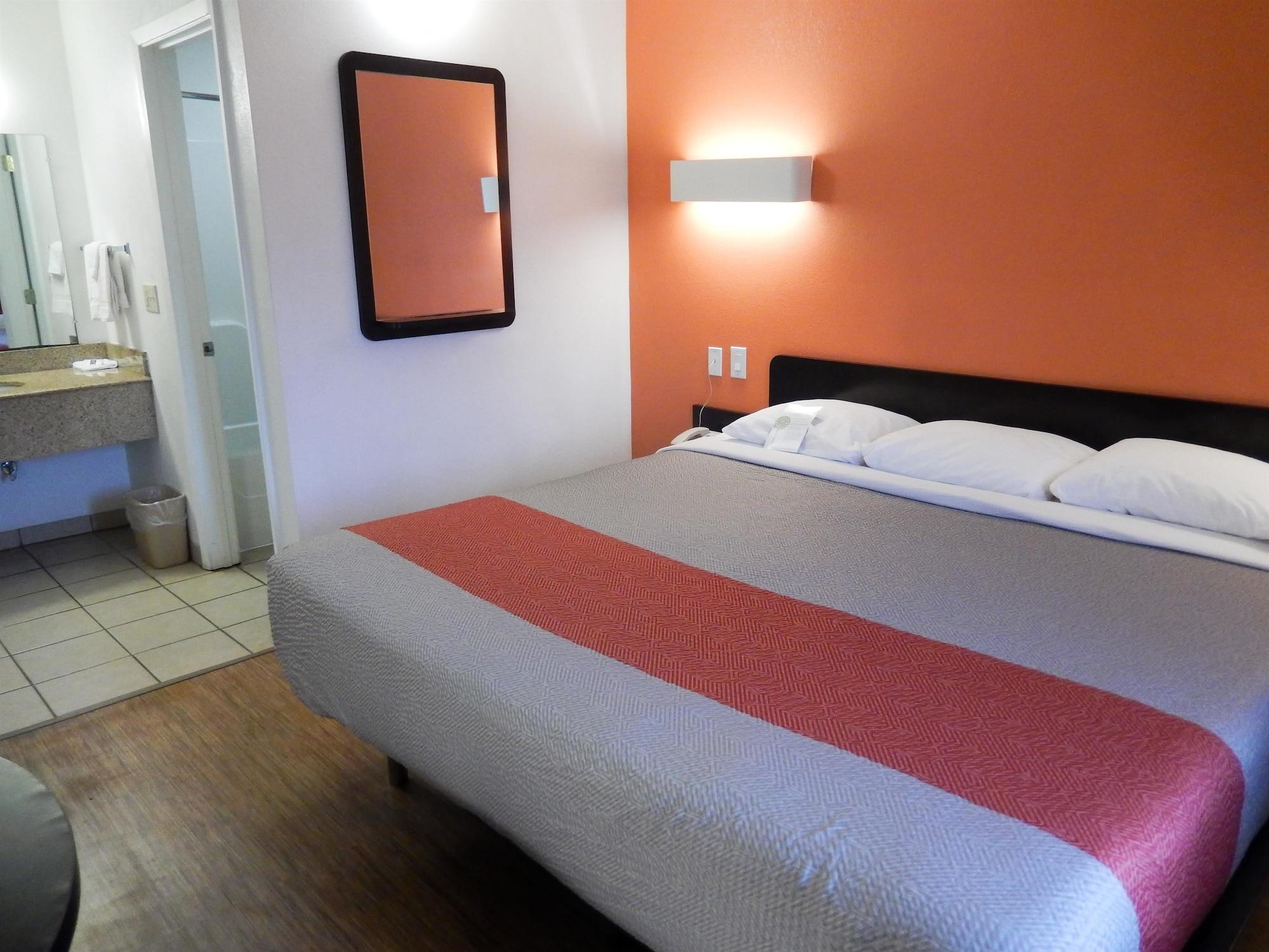 Motel 6-Clute, Tx Zewnętrze zdjęcie