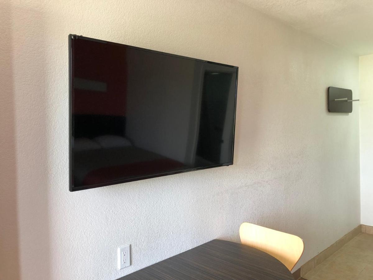 Motel 6-Clute, Tx Zewnętrze zdjęcie